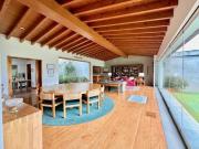 Casa en Venta en CERRADA CON ALBERCA EN BOSQUE DE LAS LOMAS