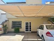 Casa en Venta en Cerrada Olivos en Viñedos, Torreón:...
