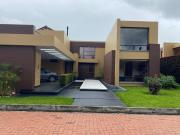 casa en venta en chía. Cod V7540990