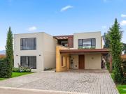 Casa En Venta En Chia En. V229005
