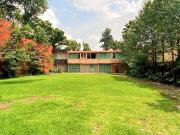 Casa en Venta en CHIMALISTAC con un jardín hermoso, en...