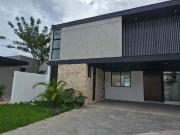 Casa en venta en Cholul con 3 habitaciones más cuarto de...