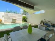 Casa en Venta en Cholul de 4 habitaciones con piscina y...