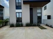 CASA EN VENTA EN CHOLUL — HABITACIÓN EN PLANTA BAJA...