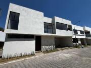 Casa con 3 recámaras en venta, San Pedro Cholula, 200 m2