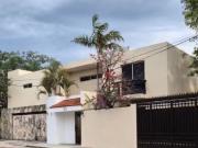 CASA EN ESQUINA EN VENTA AMUEBLADA EN CHUBURNA DE HIDALGO