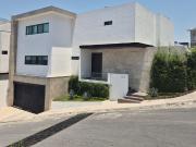 Casa en venta en Cima de la Montaña, Monterrey, Nuevo León