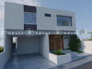 CASA EN VENTA EN CIMA DEL PEDREGAL