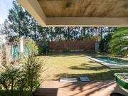 CASA EN VENTA EN CITY BELL 3 DORMITORIOS