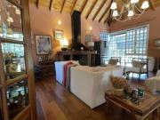 CASA EN VENTA EN CITY BELL 3 DORMITORIOS PARQUE PILETA