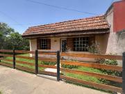 CASA EN VENTA en City Bell a refaccionar