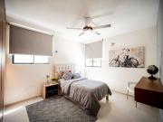 Casa en venta en Ciudad Caucel de dos plantas