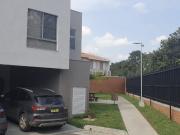 casa en venta en ciudad country. Cod V17739