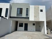 Casa en venta en Ciudad Mirasierra, Saltillo, Coahuila...