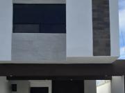 Casa en venta en Ciudad Mirasierra, Saltillo, Coahuila...