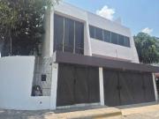 Casa en venta en Ciudad Satélite, Naucalpan de Juárez,...