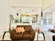 Casa en venta en Ciudad Satelite, Naucalpan de Juárez,...