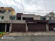 Casa en venta en Ciudad Satelite, Naucalpan de Juárez,...