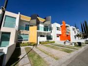 Casa en Venta en Claustros del Río, SJR, Querétaro