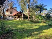 CASA EN VENTA EN CLUB DE CAMPO LA TAQUARA