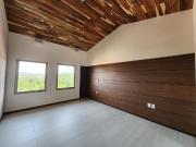 Casa en Venta en Club de Golf Altozano con s?tano