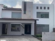 Casa en venta en Club de Golf Chiluca, Atizapán de...
