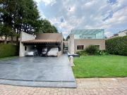 Casa en venta en Club de Golf los Encinos