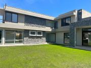 Casa en Venta en club de golf los lirios