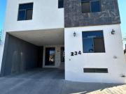 CASA EN VENTA EN CLUB DE GOLF LOS NARANJOS