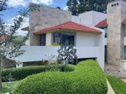 Casa en venta en Club de Golf Valle Escondido, Cancún,...
