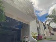 Casa en Venta en Club Hipico Las Trinitarias, Barquisimeto Casa en Venta en Club Hipico Las Trinitarias, Barquisimeto