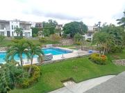 Casa en Venta en Codominio con CASA CLUB en Vista Santa...