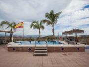 Casa en venta en Coín. CASA EN COÍN CON TERRENO DE...