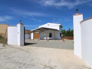 Casa en venta en Coín. Villa independiente, buena zona,...
