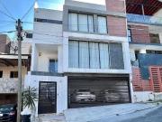 CASA EN VENTA EN COL. COLINAS DE SAN JERONIMO MONTERREY