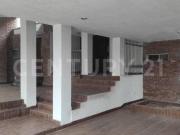 CASA EN VENTA EN COL. CONTRY LA SILLA EN GUADALUPE, N.L