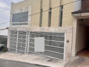 CASA EN VENTA EN COL. CUMBRES 4 SECTOR