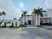Casa en Venta en Col. La Herradura, Monterrey, N.L