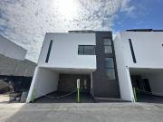 Casa en venta en Col las Huertas cerca del blvd gustavo...