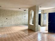 Casa en VENTA en col. Leon Moderno