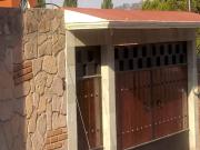 Casa en venta en Col. Loma de Oriente, Zitácuaro. Mich
