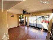 Casa en venta en Col. Olivares