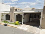 Casa en venta en Col. Torremolinos, Monterrey, Nuevo León