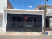CASA EN VENTA EN COL. VILLA BONITA. CD. OBREGÓN, SONORA