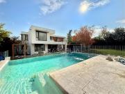 Casa en Venta en Colegio Alemán Chicureo