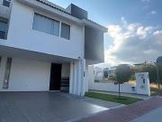 CASA EN VENTA EN COLINAS DE JURIQUILLA