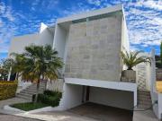 Casa en venta en Colinas del Bosque 1a Sección, Cancún,...