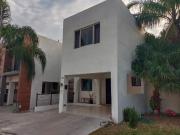 Casa en Venta en Colinas del Huajuco, Monterrey, Nuevo León