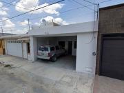 Casa en venta en Colonia Amistad II, Saltillo, Coahuila JCL1