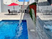 Casa remodelada con alberca en venta en Colonia...